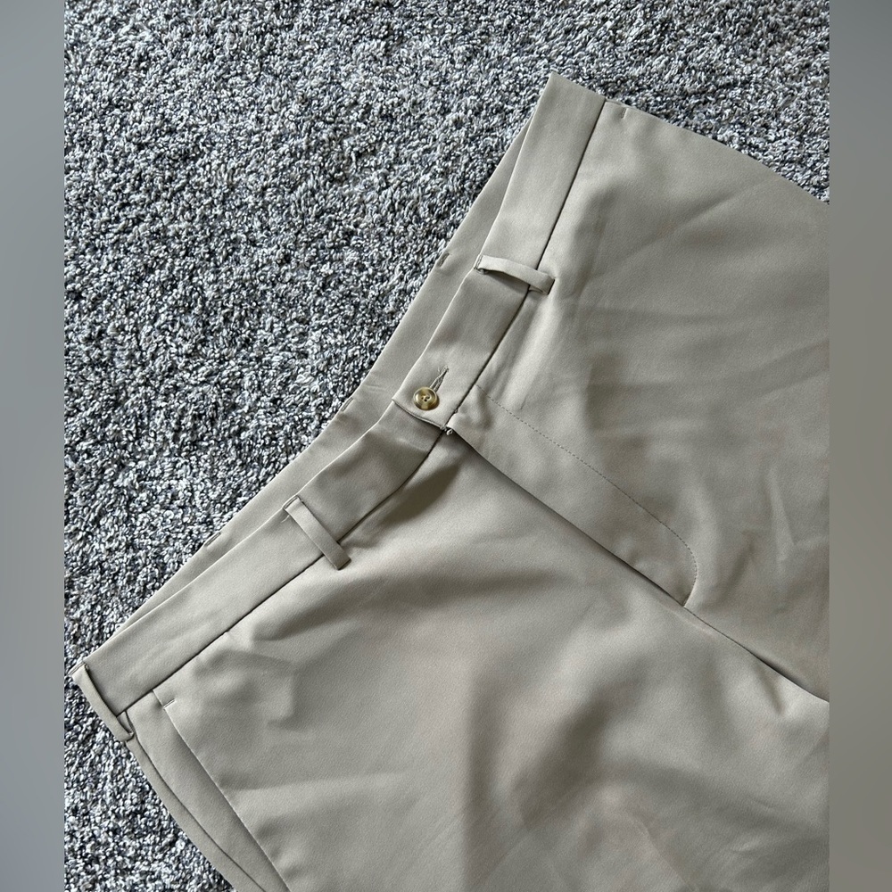 EUC PGA TOUR Comfort Flat Front Pant - Picture 2 of 7